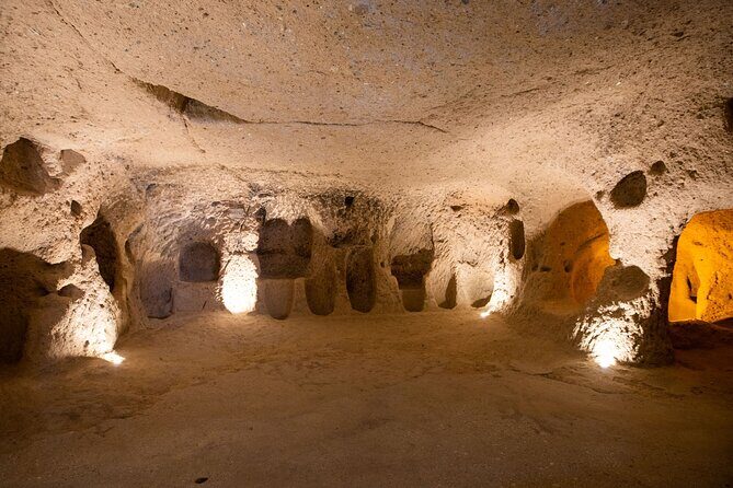 2 Day Cappadocia Tour From Istanbul With Optional BALLOON Flight - Guides, communication, and real-world group size