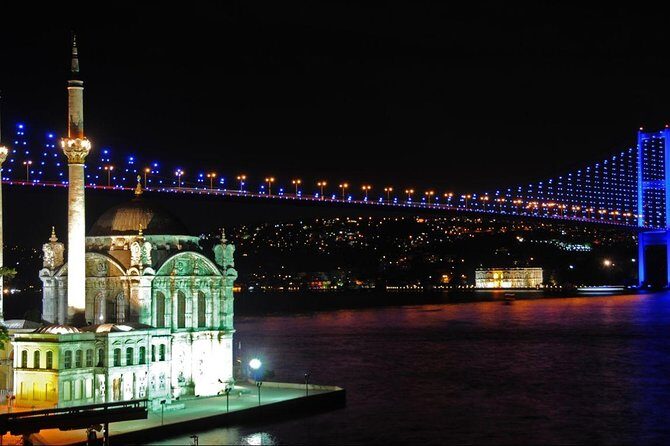 Bosphorus Dinner Cruise with Folk Dance and Live Performances - Dinner and soft drinks: what’s included, and how to handle the food factor