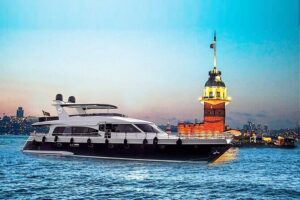 Bosphorus Sunset Yacht Experience: Istanbul’s Best - The Yacht: 25 Meters of Comfort (Not a Floating Museum)