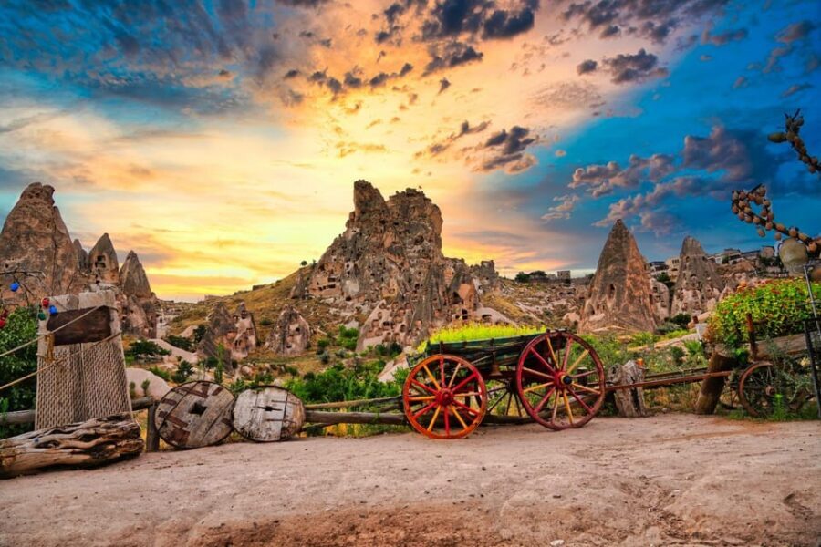 Cappadocia: North (Red) Tour With Lunch options - Uçhisar Castle: The Rock Fortress Panoramas
