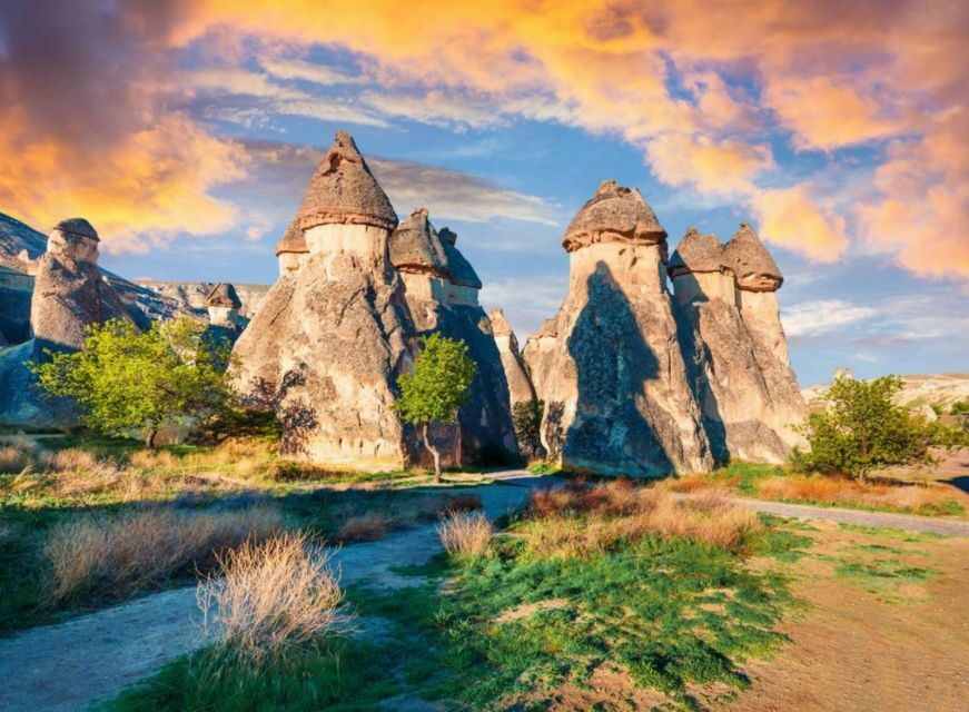 Cappadocia: RED & GREEN MIX TOUR - Göreme Open Air Museum: rock churches and fresco time