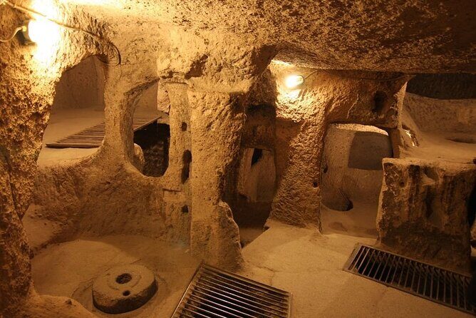 Highlights of Cappadocia All in One Tour - Stops 2 & 3: Uçhisar Castle and Pigeon Valley for quick, rewarding views