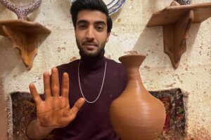 Historical Pottery Making in Cappadocia - The pottery show: where you start before you sit down