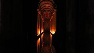 Istanbul: Basilica Cistern Skip-the-Ticket-Line Guided Tour - Finding the Meeting Point by the Blue Mosque Tram Stop