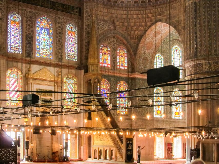 Istanbul: Blue Mosque & Hagia Sophia Guided Tour w/ Tickets - Who should book this tour (and who might skip it)
