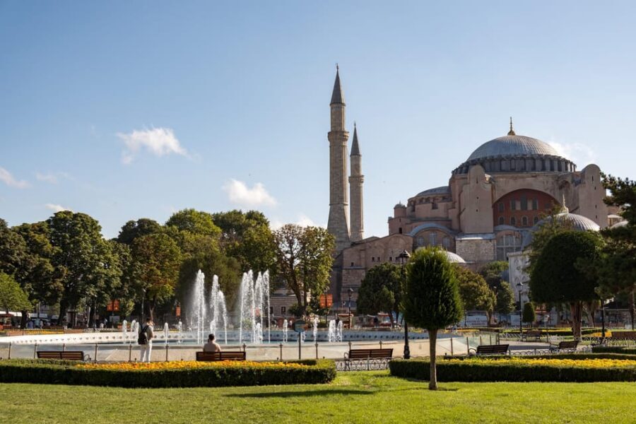 Istanbul: Blue Mosque & Hagia Sophia Guided Tour w/ Tickets - Hippodrome stop: the area behind the big monuments