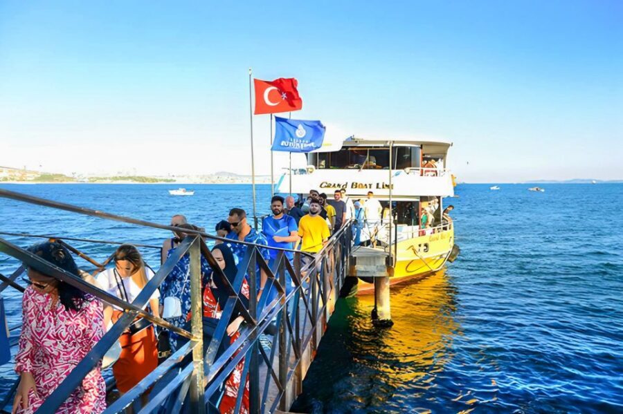 Istanbul: Bosphorus Cruise w/Audio Guide and Sunset Option - Why this $14 Bosphorus cruise is such a good deal