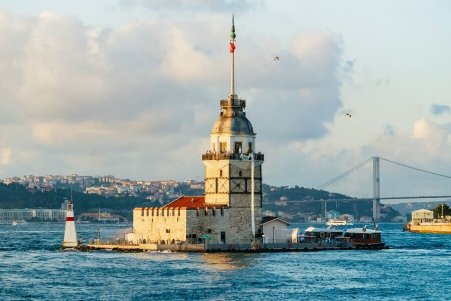 Istanbul: Bosphorus Cruise w/Audio Guide and Sunset Option - Ortaköy to the Bosphorus Bridge: sailing toward the big postcard moment
