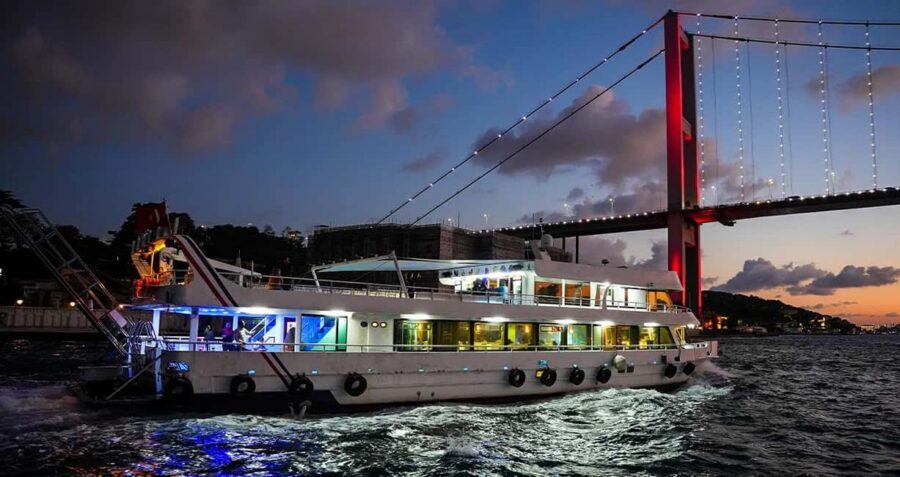 Istanbul: Bosphorus & Golden Horn Cruise Daytime or Sunset - Sultanahmet meeting point and the 10-minute walk to Haci Salihoglu