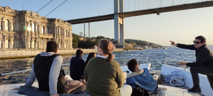 Istanbul: Bosphorus Sunset Cruise on Yacht with Live Guide - The bridge views: Bosphorus Bridge and Fatih Sultan Mehmet Bridge