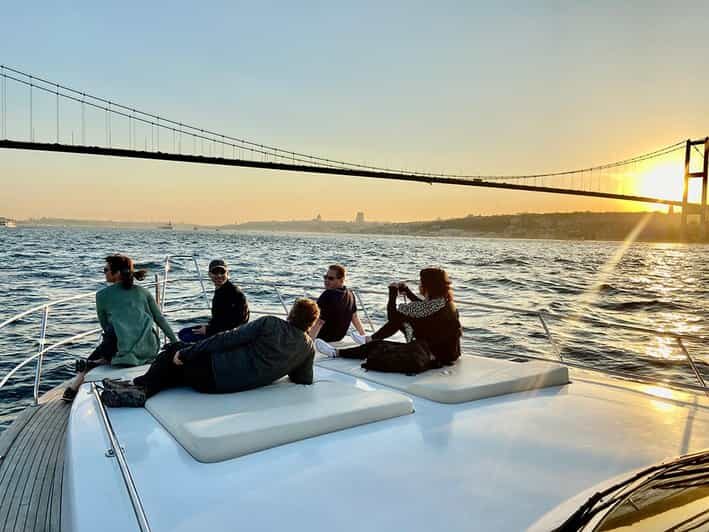 Istanbul: Bosphorus Yacht Cruise at Sunset with Snacks - Yacht Comfort and Deck Choice for Better Photos (and Less Hassle)