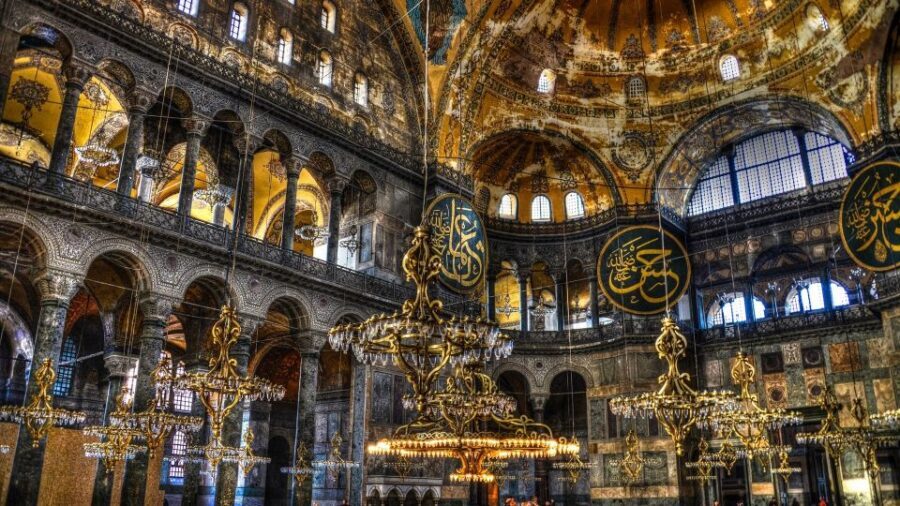 Istanbul: City Highlights Tour w/Hagia Sophia & Blue Mosque - Sultanahmet Square and the Hippodrome Ruins