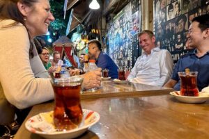 Istanbul Culinary Tour: Local Hotspots and Gourmet Street Foods - Cicek Pasaji and İstiklal Street: your snack curriculum