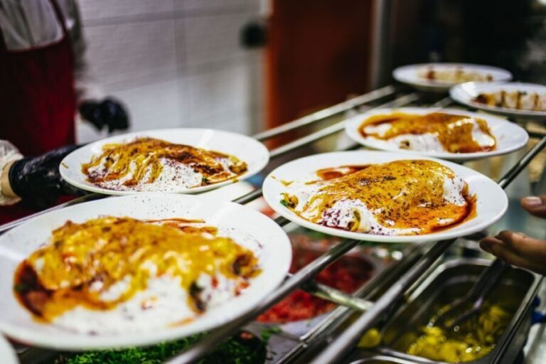 Istanbul: Guided Food and Culture Tour - Bosphorus Ferry Crossing: The Sightseeing Portion That Also Sets the Mood