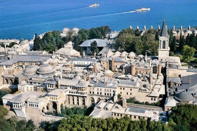 Istanbul Guided Tour Hagia Sophia, Topkapi, Cistern with Tickets - Stop 3: Topkapi Palace—priority entry, courtyards, and then your own Harem time