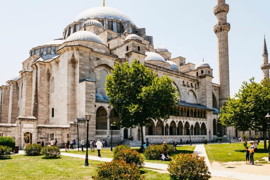 Istanbul: Hagia Sophia, Blue Mosque, Suleymaniye Mosque Tour - Hagia Sophia: From 6th-Century Cathedral to Mosque and Museum