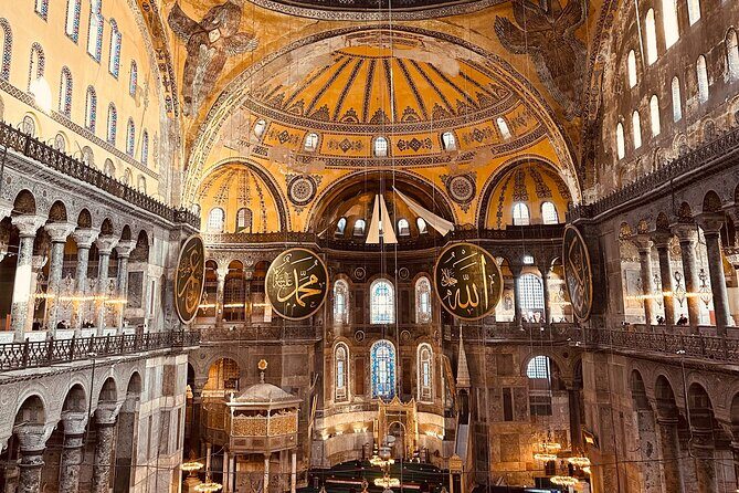 Istanbul Highlights Blue Mosque, Hagia Sophia, Cisterns and More! - German Fountain Start: Get Your Bearings Fast