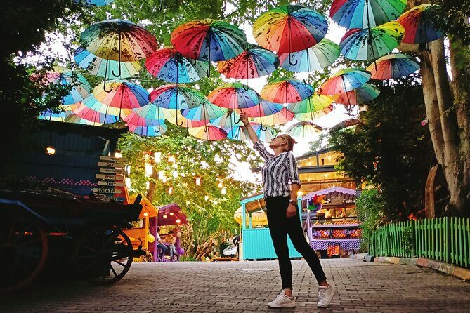 Istanbul in Colors: Balat Tour - Misir Çarşısı shopping: how to enjoy it without losing time