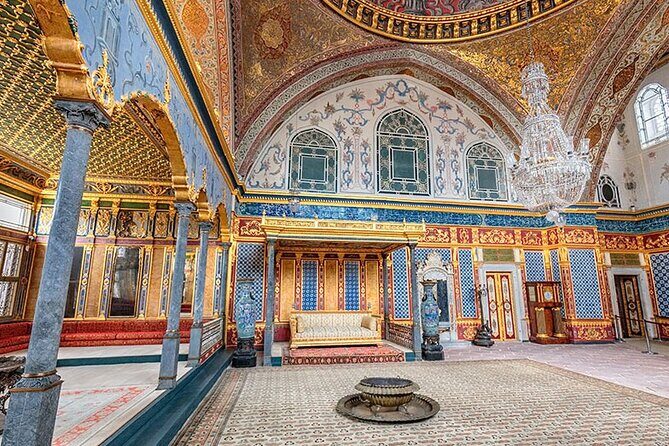 Istanbul Old City Tour - Blue Mosque: classic Ottoman design with real worship rules