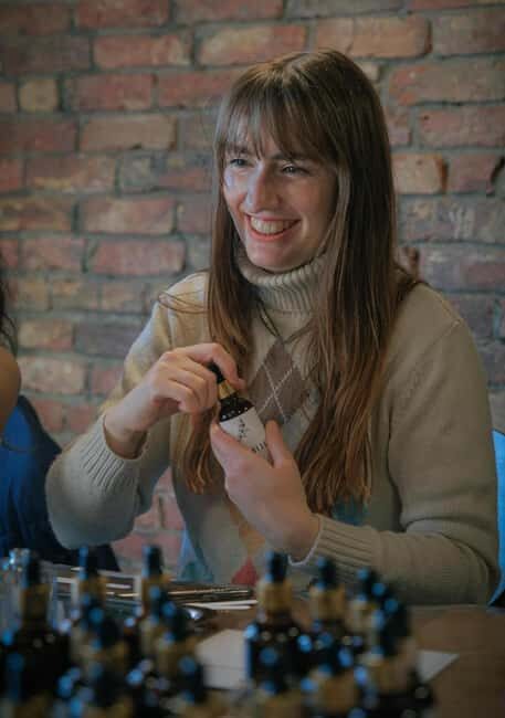Istanbul: Perfume Making Workshop with Bosphorus View - The 2-Hour Timeline: Orientation, Nose Work, and Final Packaging