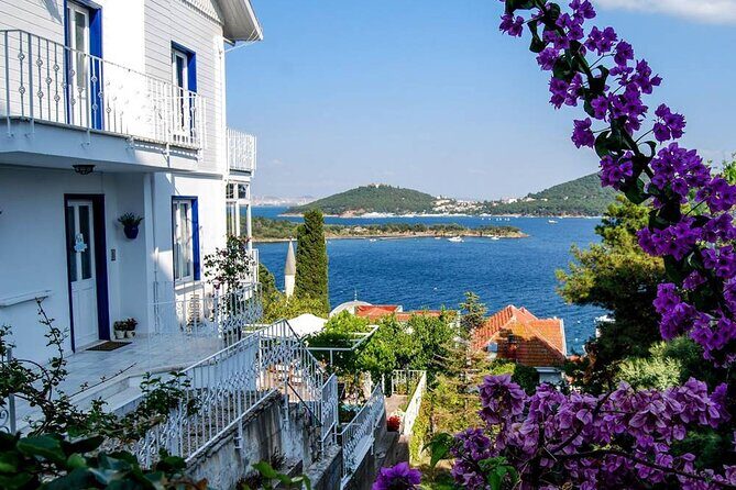 Istanbul Princes Island Tour with Lunch & Hotel Transfer - Heybeliada walk: Synagogues, monasteries, and the short time trap
