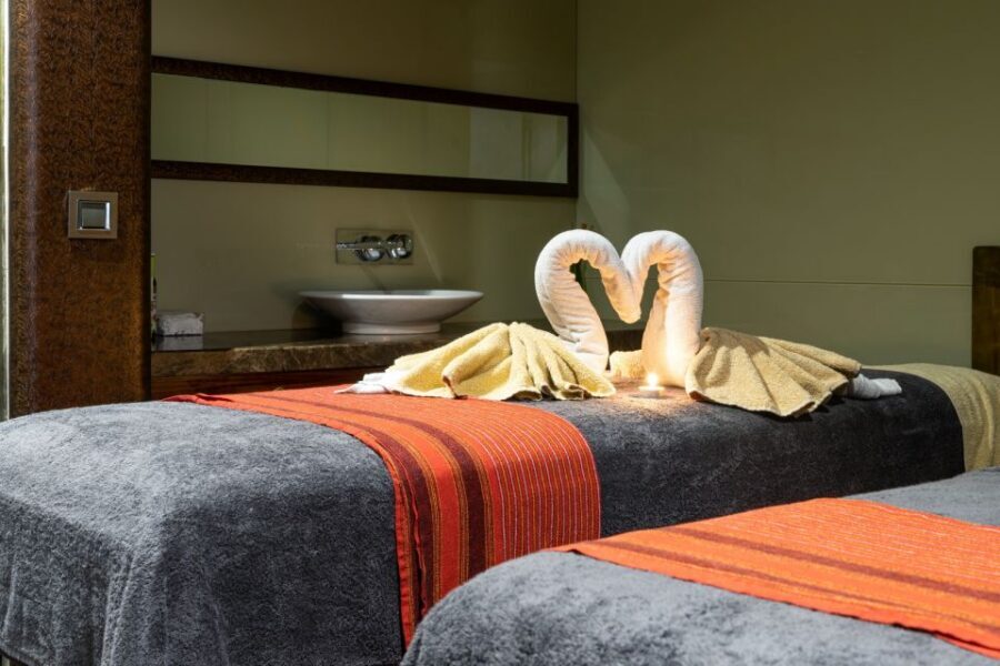 Istanbul: Private Turkish Bath, Massage, and Pool in Taksim - Sauna, Steam, and Pool Access: Shared Spaces, Still Worth It