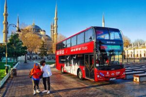 Istanbul Top Attractions sightseeing Hop-on Hop-Off Bus - Eminönü: bazaars and Ottoman landmarks in one stop-and-walk zone