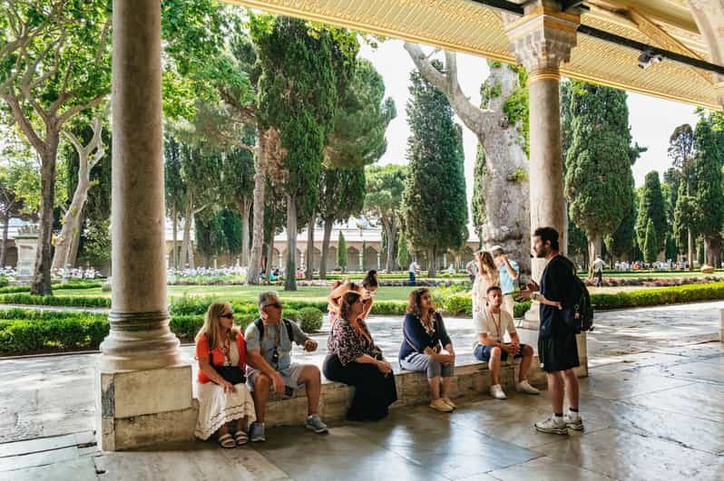 Istanbul: Topkapi Palace and Harem Guided Tour with Ticket - The Harem section: private quarters, the Queen Mother, and daily court life