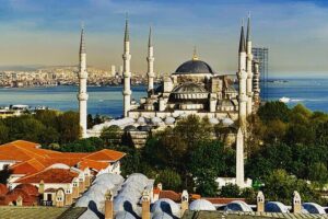 Private 5-6h: Topkapi + Hagia Sophia + Blue Mosque + Grand Bazaar - Hagia Sophia Grand Mosque: what the ticket is really buying you