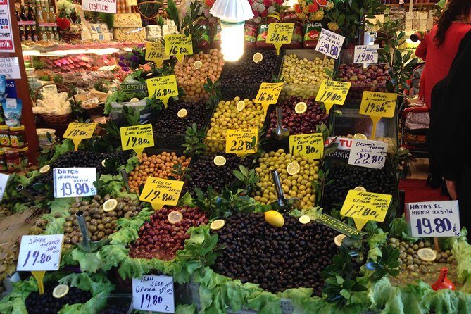Private and guided Istanbul food tour - Taste of Istanbul - Coffee, baklava, and the sweet stop in Tophane