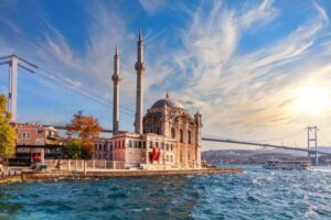 Sunset Cruise Bosphorus and Golden Horn River - Fortresses, Bridges, and Wooden Villas: The Geography Lesson You Don’t Expect
