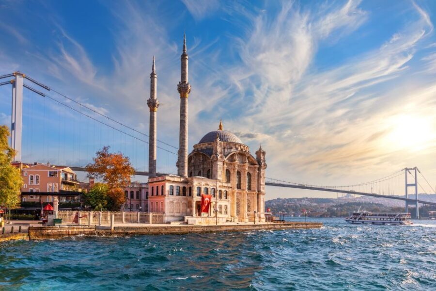 Sunset Cruise Bosphorus and Golden Horn River - Fortresses, Bridges, and Wooden Villas: The Geography Lesson You Don’t Expect
